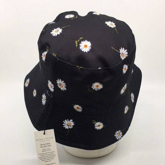 NWT Alice + Olivia reversible bucket hat - Picture 11 of 14